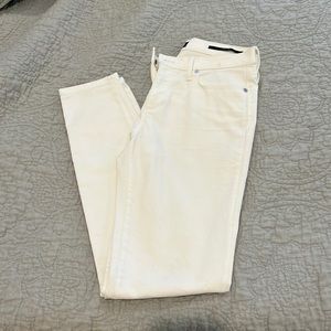 Like NEW Banana Republic White Skinny Jean 28L